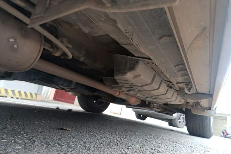 Used Toyota Highlander 2011 2.7L Two-Wheel Drive 5-Seater Elite Edition Chassis Rear Right