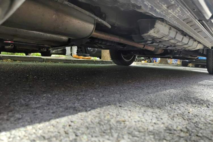 Used Toyota Highlander 2011 2.7L Two-Wheel Drive 5-Seater Sport Edition Chassis Rear Right