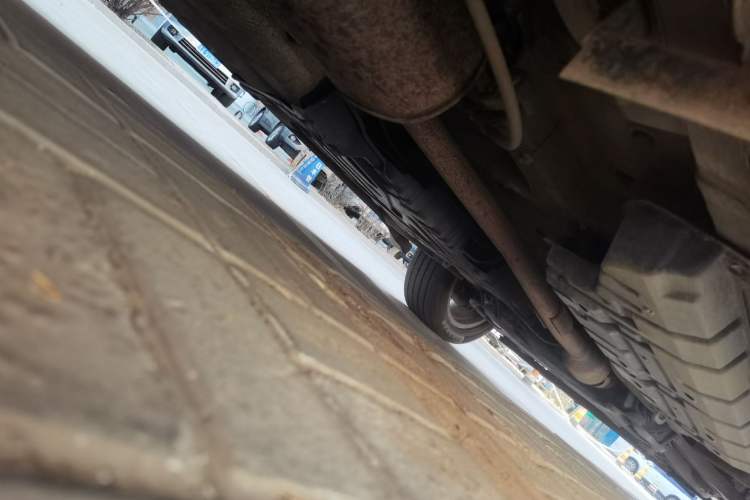 Used Toyota Highlander 2011 2.7L Two-Wheel Drive 5-Seater Sport Edition Chassis Rear Right