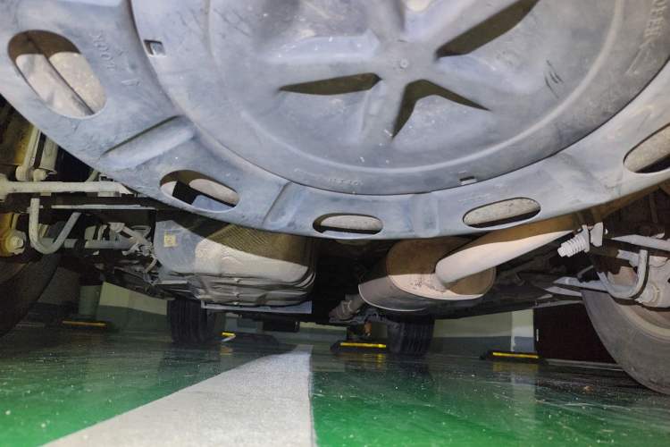 Used Toyota Highlander 2011 2.7L Two-Wheel Drive 7-Seater Elite Edition Chassis Rear