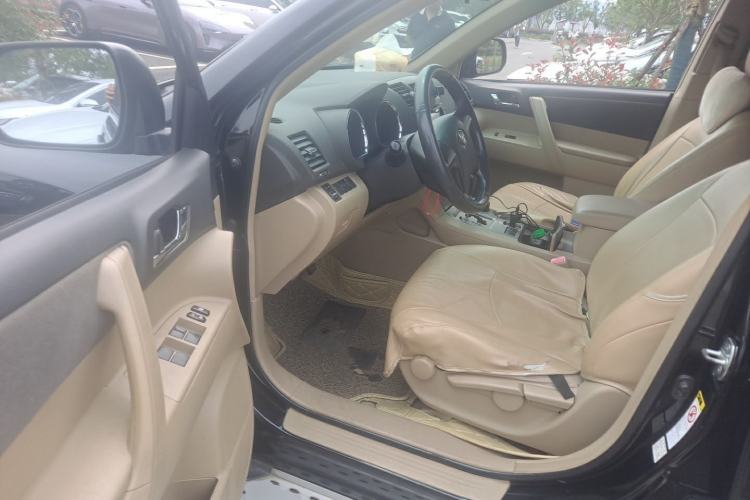 Used Toyota Highlander 2011 2.7L Two-Wheel Drive 5-Seater Elite Edition Driver Seat