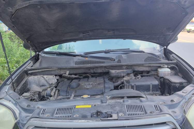 Used Toyota Highlander 2011 2.7L Two-Wheel Drive 5-Seater Elite Edition Engine Bay
