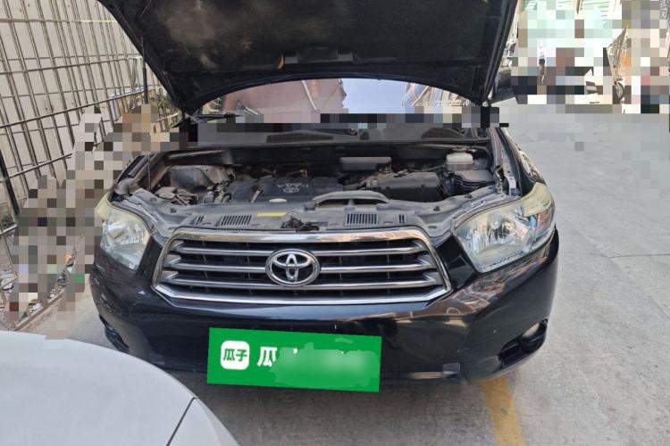 Used Toyota Highlander 2011 2.7L Two-Wheel Drive 7-Seater Luxury Edition Engine Bay