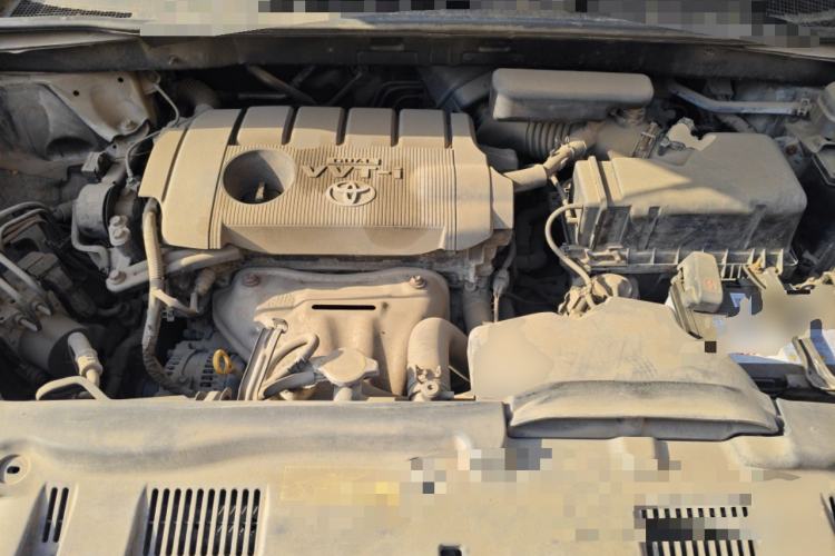 Used Toyota Highlander 2011 2.7L Two-Wheel Drive 5-Seater Elite Edition Engine Bay