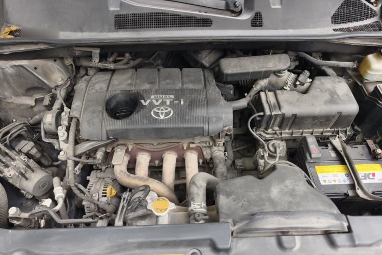 Used Toyota Highlander 2011 2.7L Two-Wheel Drive 7-Seater Luxury Edition Engine Bay