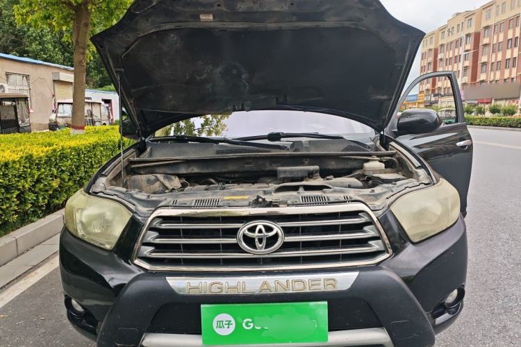 Used Toyota Highlander 2011 2.7L Two-Wheel Drive 7-Seater Luxury Edition Engine Bay