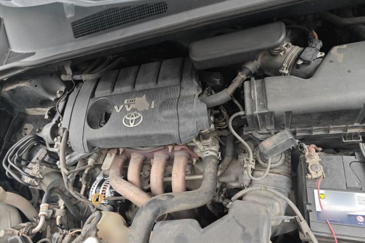 Used Toyota Highlander 2011 2.7L Two-Wheel Drive 5-Seater Sport Edition Engine Bay