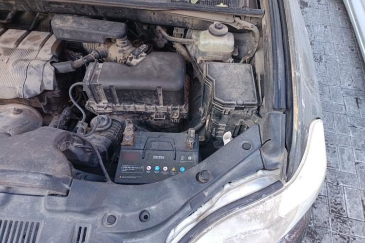 Used Toyota Highlander 2011 2.7L Two-Wheel Drive 5-Seater Elite Edition Engine Bay Left