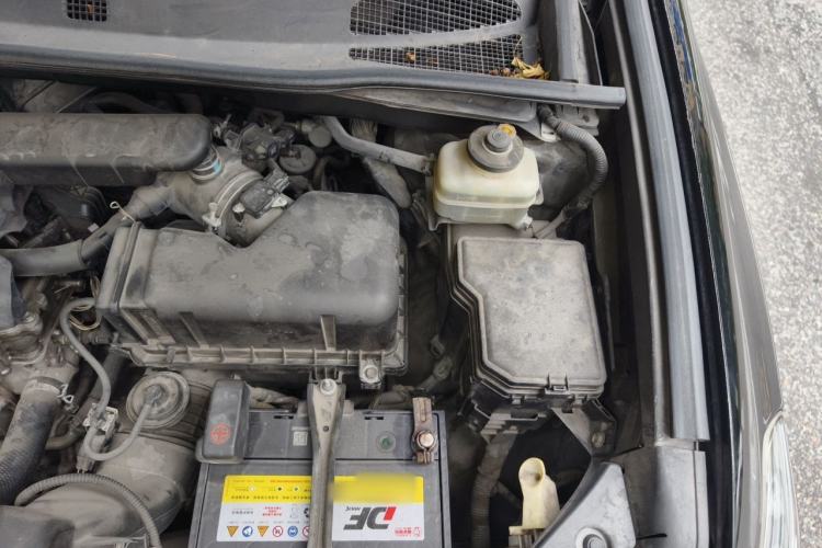 Used Toyota Highlander 2011 2.7L Two-Wheel Drive 7-Seater Luxury Edition Engine Bay Left