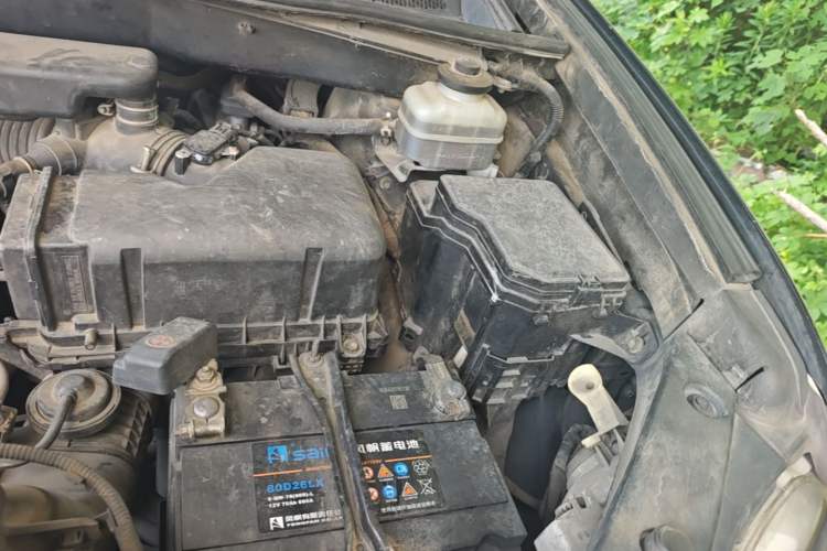 Used Toyota Highlander 2011 2.7L Two-Wheel Drive 7-Seater Supreme Edition Engine Bay Left