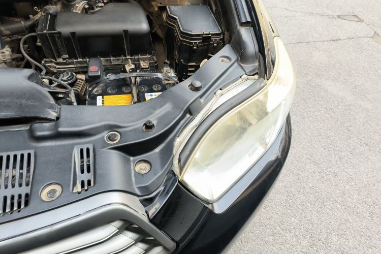 Used Toyota Highlander 2011 2.7L Two-Wheel Drive 5-Seater Elite Edition Engine Bay Left
