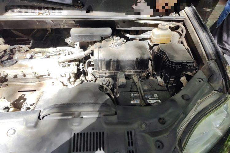 Used Toyota Highlander 2011 2.7L Two-Wheel Drive 5-Seater Sport Edition Engine Bay Left