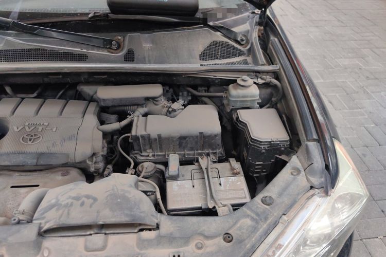 Used Toyota Highlander 2011 2.7L Two-Wheel Drive 5-Seater Elite Edition Engine Bay Left