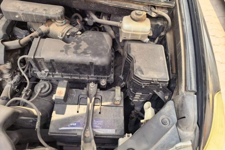 Used Toyota Highlander 2011 2.7L Two-Wheel Drive 5-Seater Elite Edition Engine Bay Left