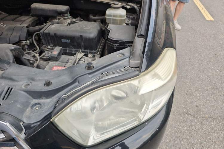 Used Toyota Highlander 2011 2.7L Two-Wheel Drive 5-Seater Elite Edition Engine Bay Left