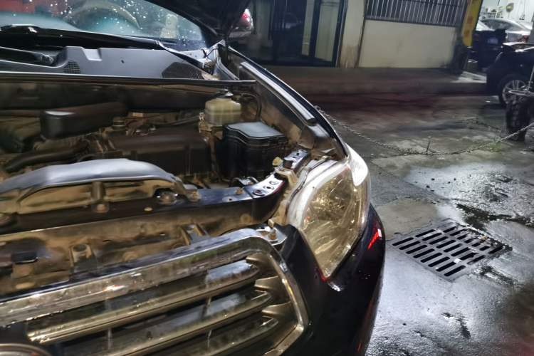 Used Toyota Highlander 2011 2.7L Two-Wheel Drive 7-Seater Elite Edition Engine Bay Left