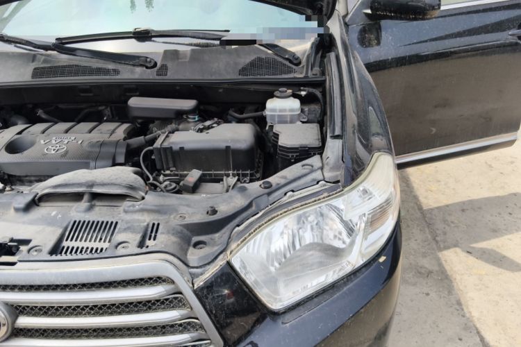 Used Toyota Highlander 2011 2.7L Two-Wheel Drive 5-Seater Elite Edition Engine Bay Left