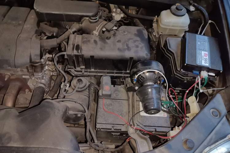 Used Toyota Highlander 2011 2.7L Two-Wheel Drive 5-Seater Sport Edition Engine Bay Left
