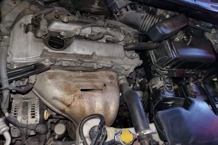 Used Toyota Highlander 2011 2.7L Two-Wheel Drive 7-Seater Elite Edition Engine Bay