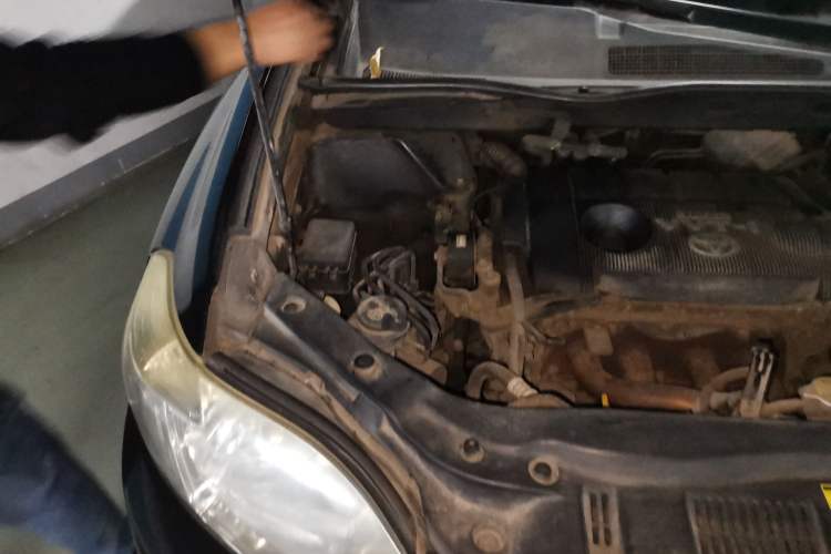 Used Toyota Highlander 2011 2.7L Two-Wheel Drive 7-Seater Supreme Edition Engine Bay Right