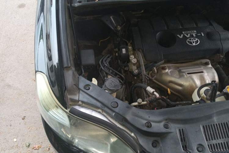 Used Toyota Highlander 2011 2.7L Two-Wheel Drive 7-Seater Luxury Edition Engine Bay Right