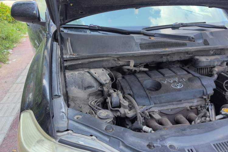 Used Toyota Highlander 2011 2.7L Two-Wheel Drive 5-Seater Elite Edition Engine Bay Right