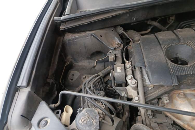 Used Toyota Highlander 2011 2.7L Two-Wheel Drive 5-Seater Elite Edition Engine Bay Right
