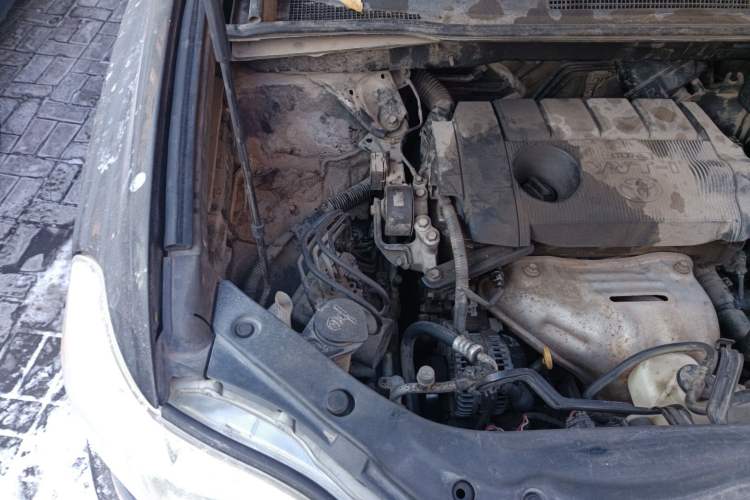 Used Toyota Highlander 2011 2.7L Two-Wheel Drive 5-Seater Elite Edition Engine Bay Right