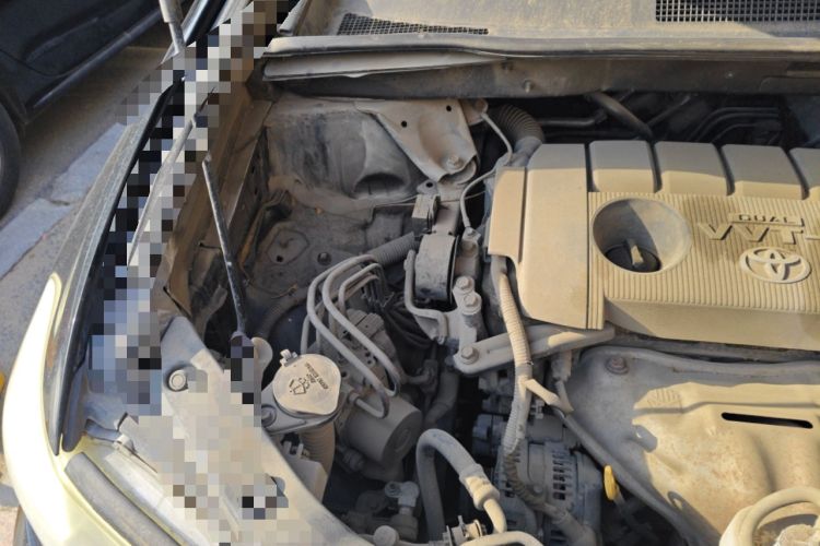 Used Toyota Highlander 2011 2.7L Two-Wheel Drive 5-Seater Elite Edition Engine Bay Right