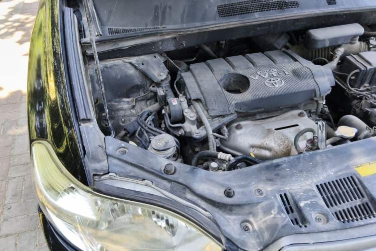 Used Toyota Highlander 2011 2.7L Two-Wheel Drive 5-Seater Elite Edition Engine Bay Right