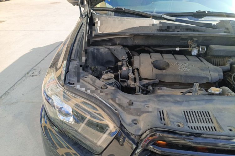 Used Toyota Highlander 2011 2.7L Two-Wheel Drive 5-Seater Elite Edition Engine Bay Right