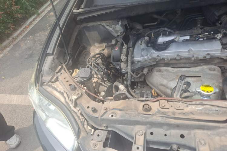 Used Toyota Highlander 2011 2.7L Two-Wheel Drive 5-Seater Elite Edition Engine Bay Right