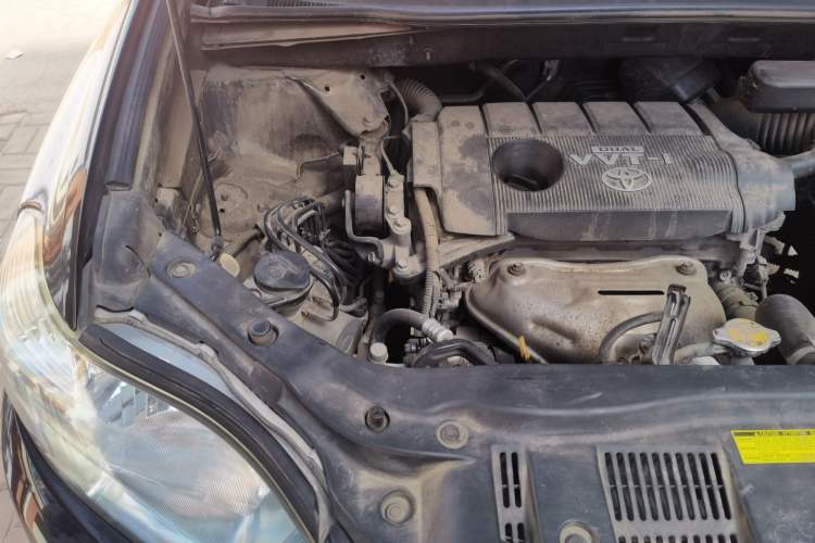 Used Toyota Highlander 2011 2.7L Two-Wheel Drive 5-Seater Sport Edition Engine Bay Right
