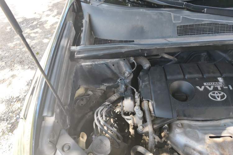 Used Toyota Highlander 2011 2.7L Two-Wheel Drive 5-Seater Sport Edition Engine Bay Right