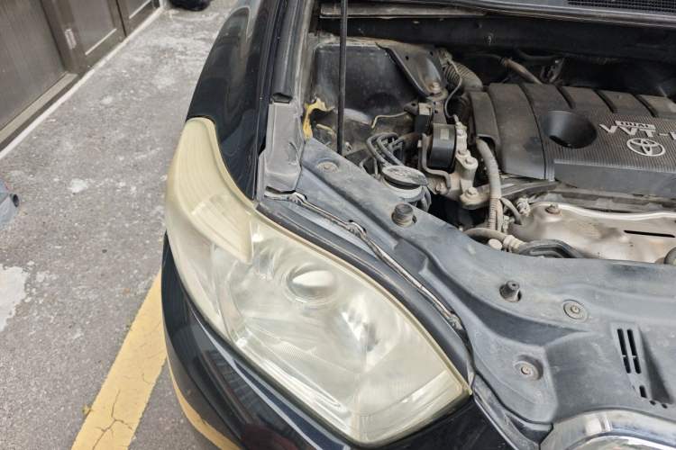 Used Toyota Highlander 2011 2.7L Two-Wheel Drive 5-Seater Elite Edition Engine Bay Right