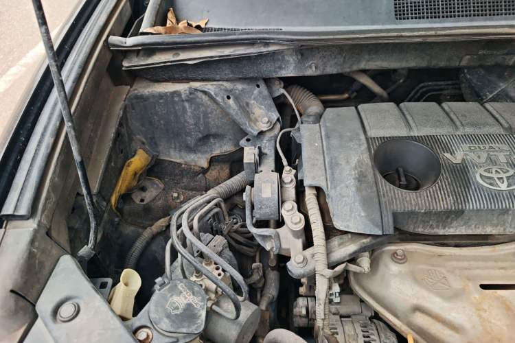 Used Toyota Highlander 2011 2.7L Two-Wheel Drive 5-Seater Sport Edition Engine Bay Right
