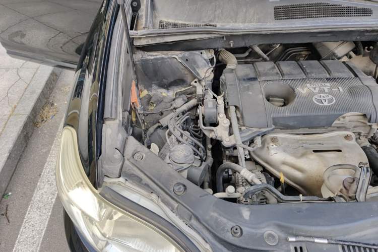 Used Toyota Highlander 2011 2.7L Two-Wheel Drive 5-Seater Elite Edition Engine Bay Right