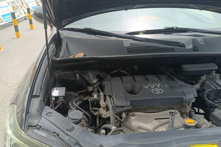 Used Toyota Highlander 2011 2.7L Two-Wheel Drive 7-Seater Luxury Navigation Edition Engine Bay Right