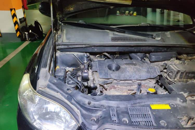 Used Toyota Highlander 2011 2.7L Two-Wheel Drive 7-Seater Elite Edition Engine Bay Right