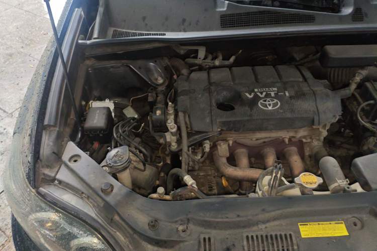Used Toyota Highlander 2011 2.7L Two-Wheel Drive 7-Seater Luxury Edition Engine Bay Right