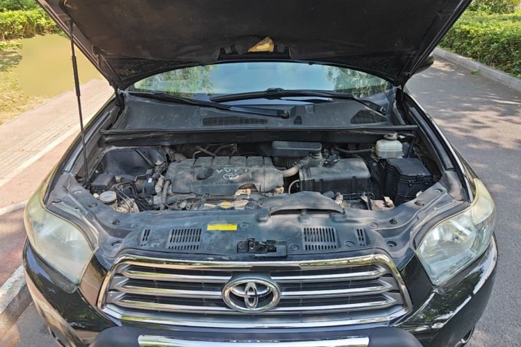 Used Toyota Highlander 2011 2.7L Two-Wheel Drive 7-Seater Luxury Navigation Edition Engine Bay
