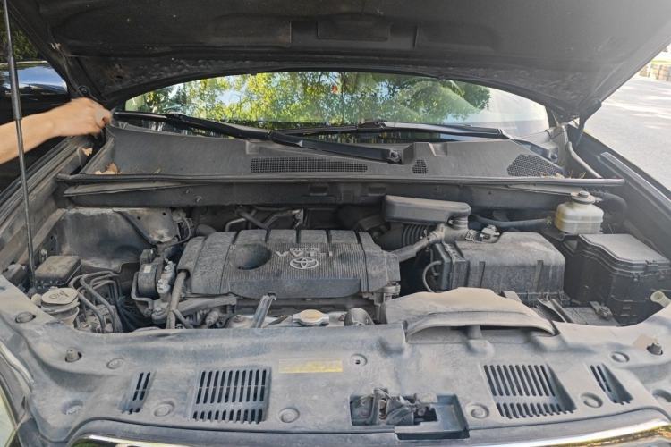 Used Toyota Highlander 2011 2.7L Two-Wheel Drive 7-Seater Luxury Navigation Edition Engine Bay