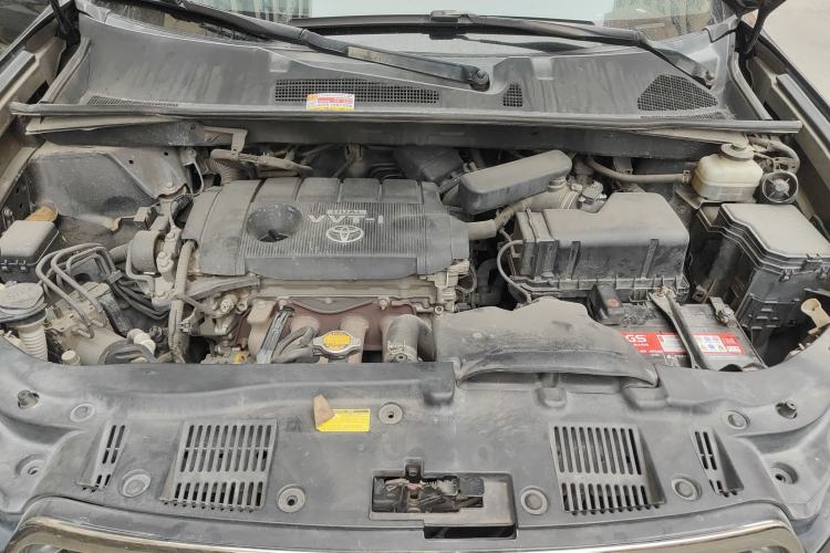 Used Toyota Highlander 2011 2.7L Two-Wheel Drive 7-Seater Luxury Edition Engine Bay
