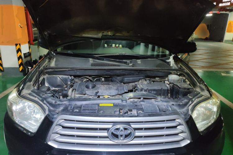 Used Toyota Highlander 2011 2.7L Two-Wheel Drive 7-Seater Elite Edition Engine Bay