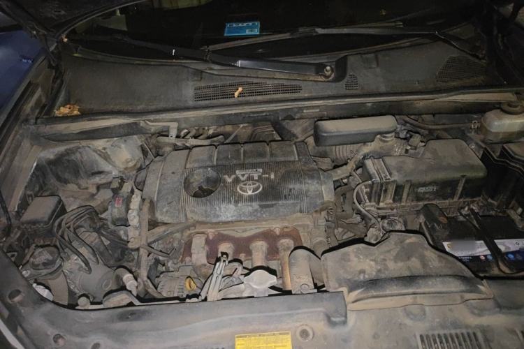 Used Toyota Highlander 2011 2.7L Two-Wheel Drive 7-Seater Luxury Edition Engine Bay