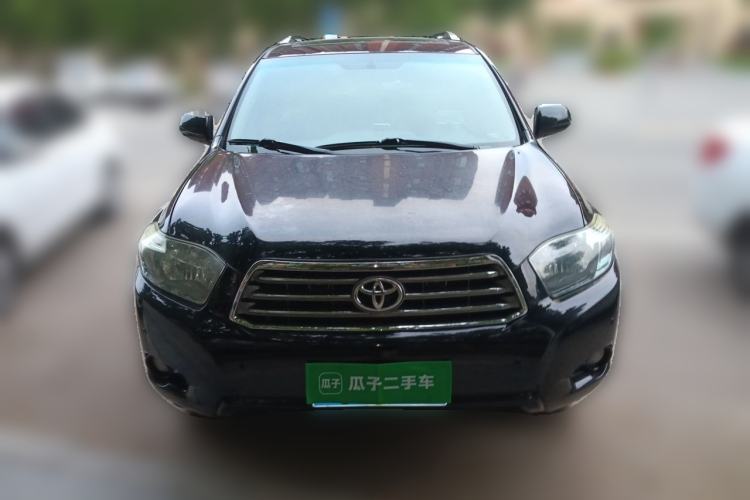 Used Toyota Highlander 2011 2.7L Two-Wheel Drive 7-Seater Luxury Edition Front