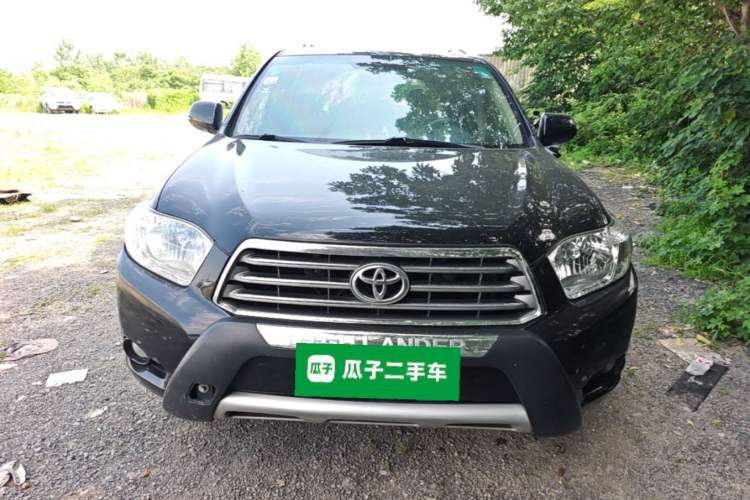 Used Toyota Highlander 2011 2.7L Two-Wheel Drive 7-Seater Supreme Edition Front