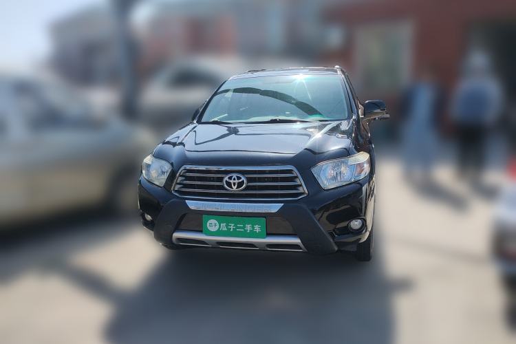 Used Toyota Highlander 2011 2.7L Two-Wheel Drive 7-Seater Luxury Edition Front