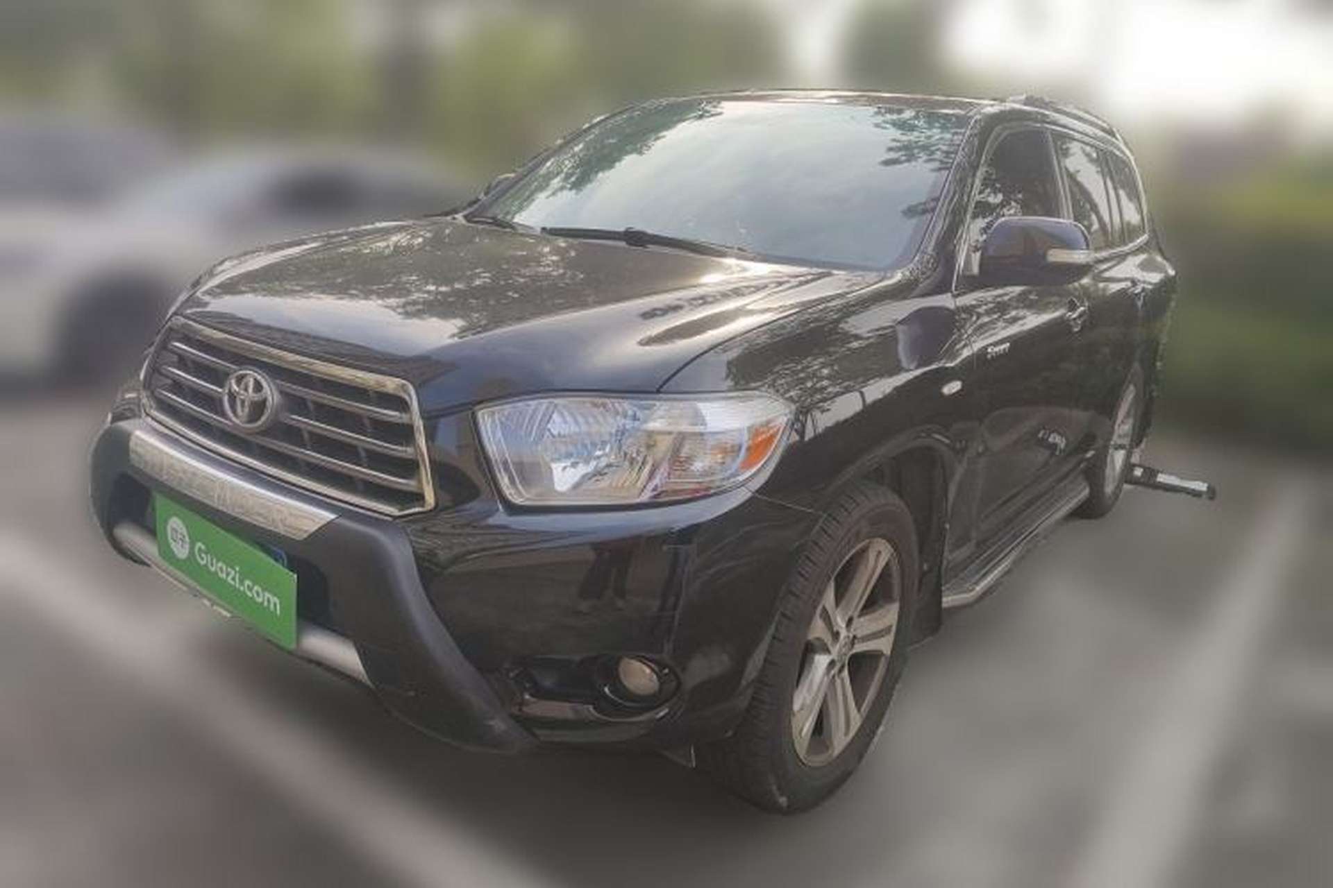 Used Toyota Highlander 2011 2.7L Two-Wheel Drive 7-Seater Luxury Edition Front Left 45 Deg