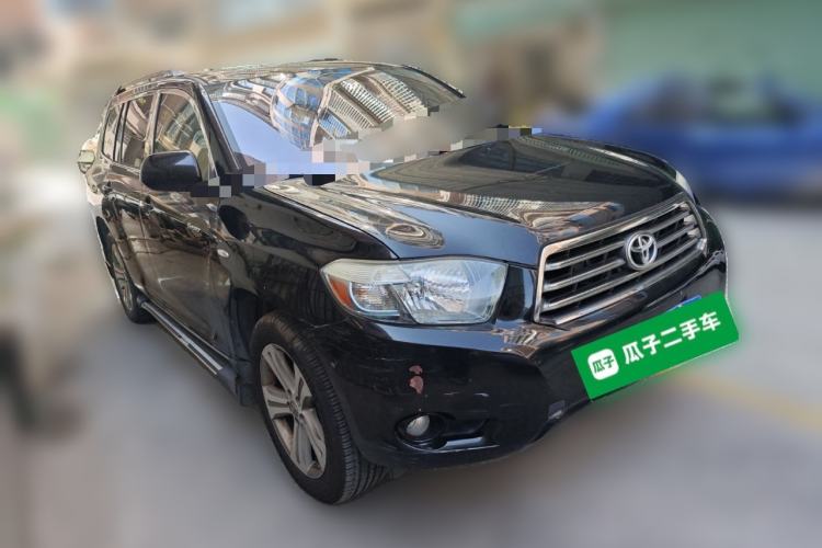 Used Toyota Highlander 2011 2.7L Two-Wheel Drive 7-Seater Luxury Edition Front Right 45 Deg
